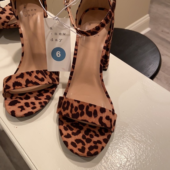 A New day Ema Leopard heels new - Picture 6 of 6